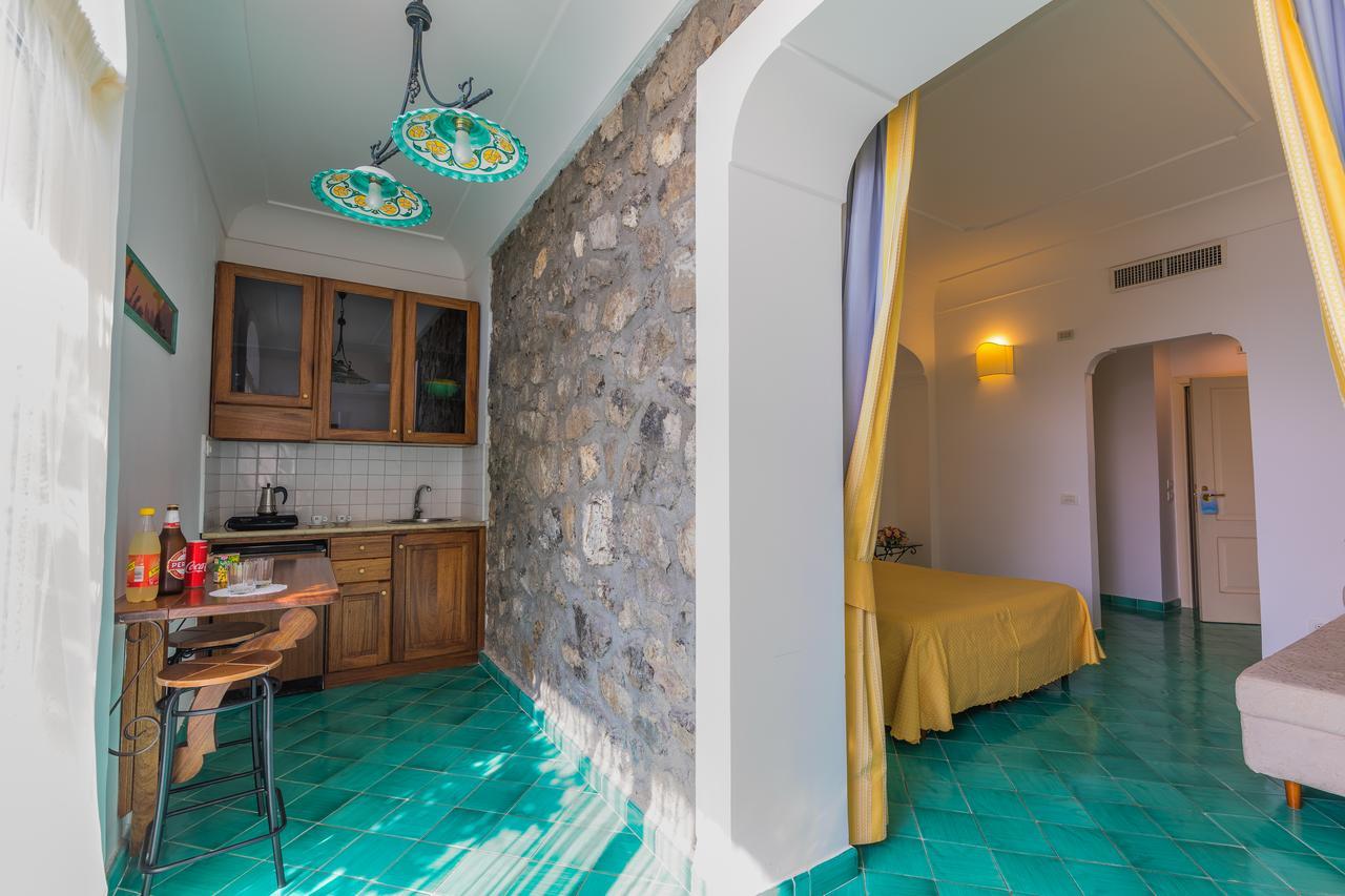 Bacio Del Sole B&B Positano Room photo