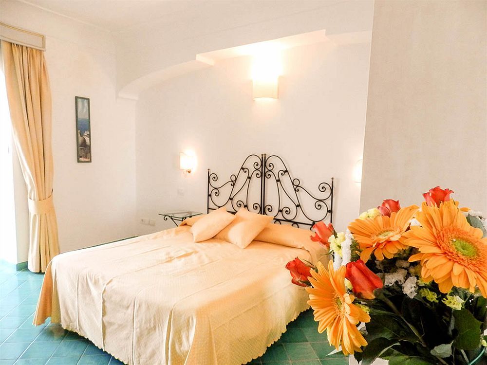 Bacio Del Sole B&B Positano Exterior photo